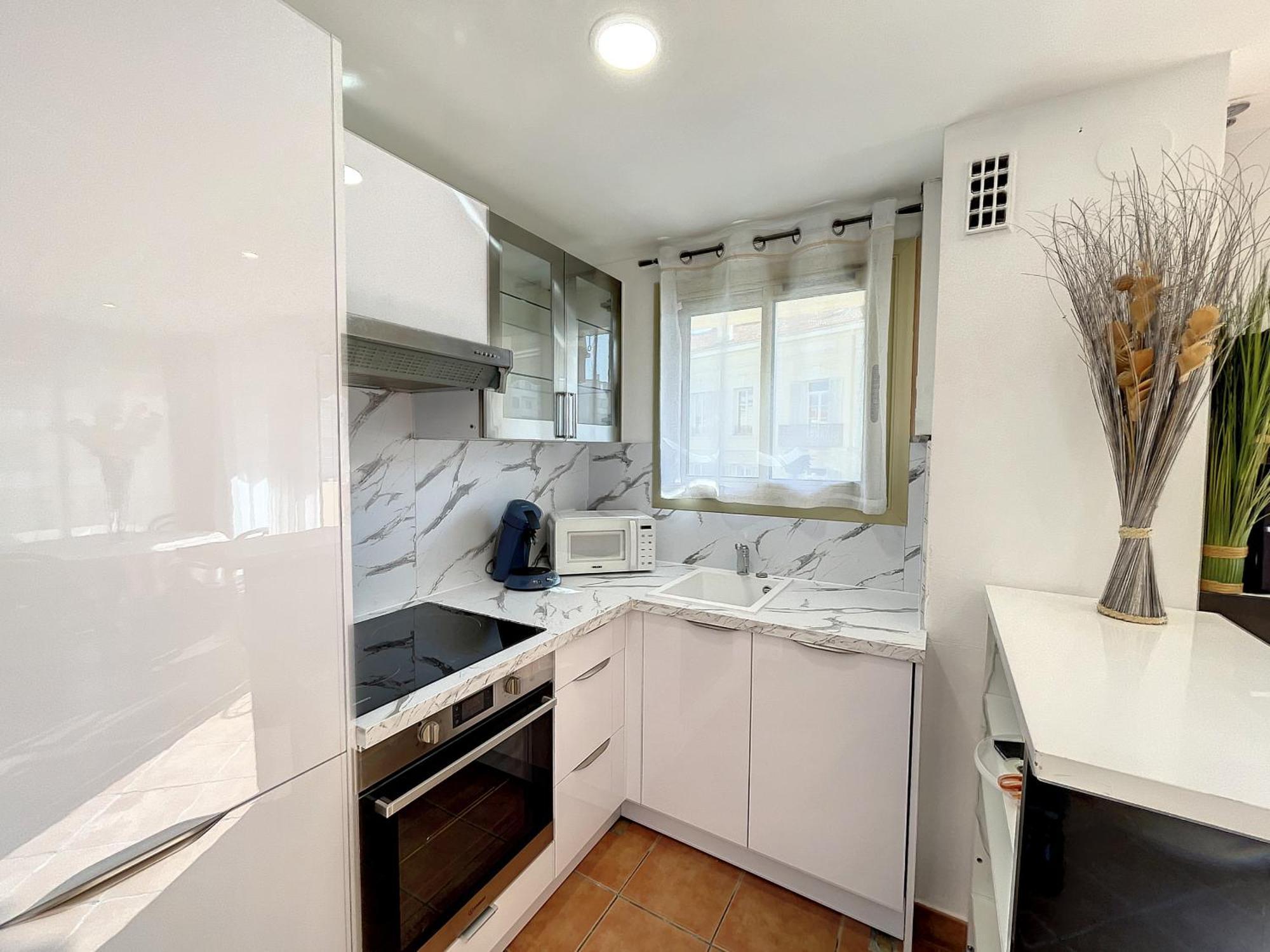 A 2 Pas Des Plages Et Centre 324l Ter Appartement *