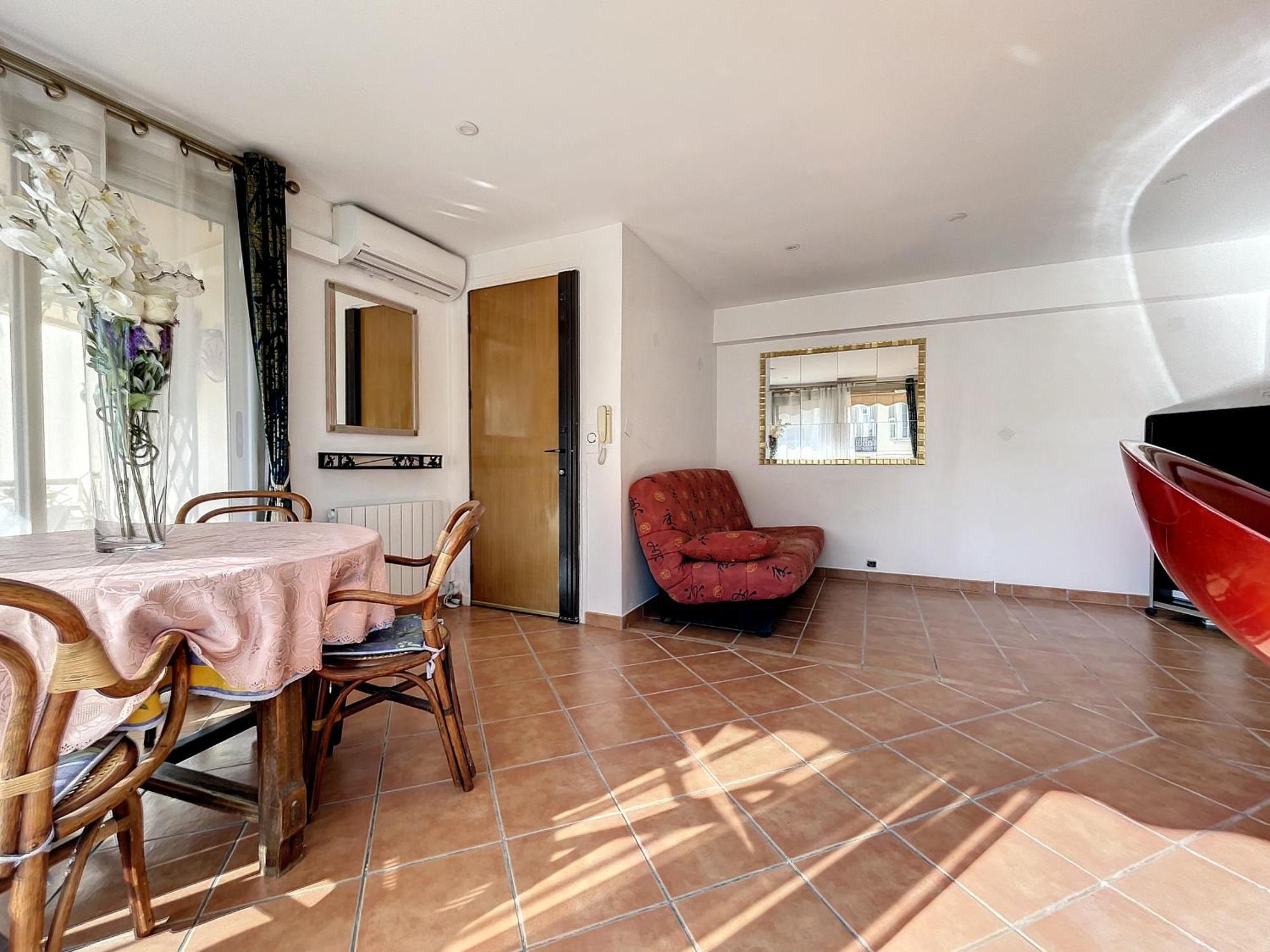 A 2 Pas Des Plages Et Centre 324l Ter Apartment